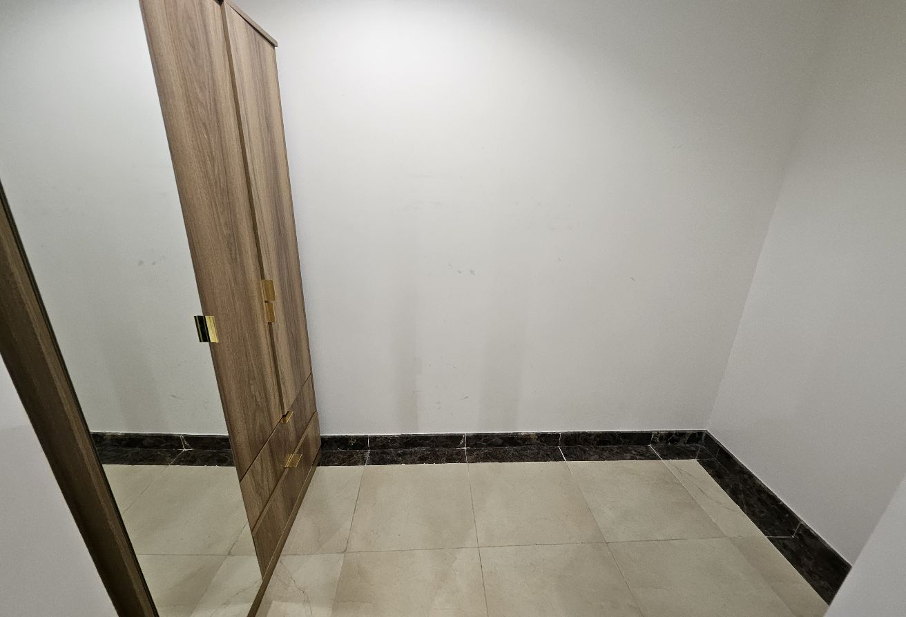 DUPLEX 3BEDROOM+MAID FULLY FURNISHED BIG SIZE thumbnail 13