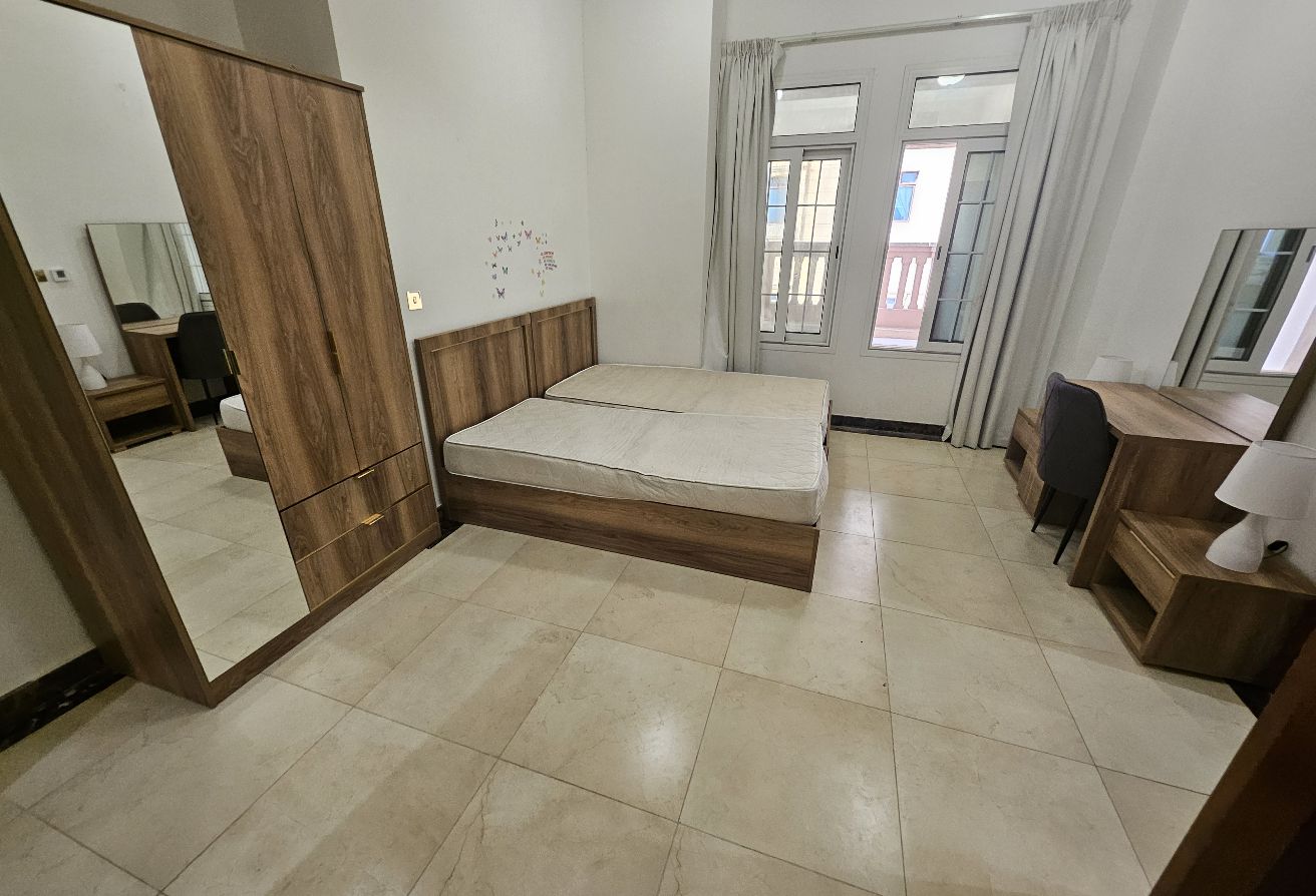 DUPLEX 3BEDROOM+MAID FULLY FURNISHED BIG SIZE thumbnail 15