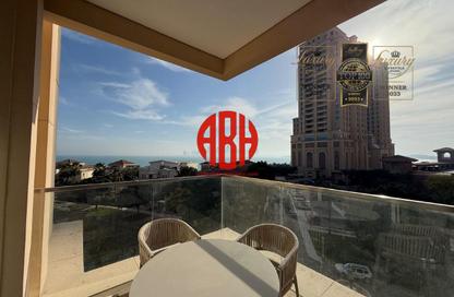 Apartment - 1 Bedroom - 2 Bathrooms for sale in West Porto Drive - Porto Arabia - The Pearl Island - Doha