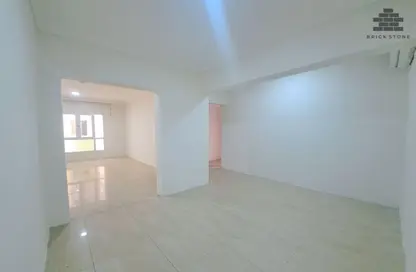 Apartment - 2 Bedrooms - 2 Bathrooms for rent in Anas Street - Fereej Bin Mahmoud North - Fereej Bin Mahmoud - Doha