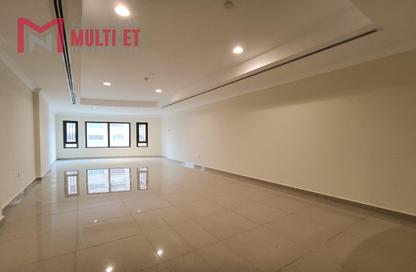 Apartment - 1 Bedroom - 3 Bathrooms for rent in East Porto Drive - Porto Arabia - The Pearl Island - Doha