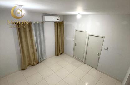 Apartment - Studio - 1 Bathroom for rent in Bin Omran 35 - Fereej Bin Omran - Doha