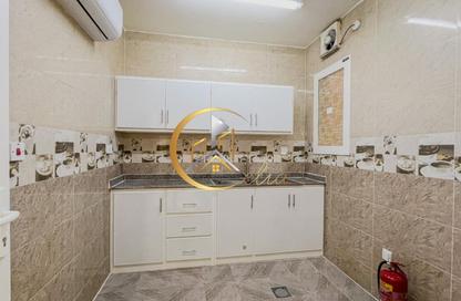Apartment - 2 - 2 for rent in Al Tabari Street - Fereej Bin Omran - Doha