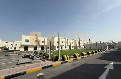 Villa - 6 Bedrooms - 3 Bathrooms for rent in Al Kheesa - Al Kheesa - Umm Salal Mohammed