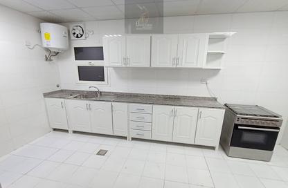 Apartment - 3 Bedrooms - 3 Bathrooms for rent in Al Sadd Road - Al Sadd - Doha Apartment - 3 Bedrooms - 3 Bathrooms for rent in Al Sadd Road - Al Sadd - Doha