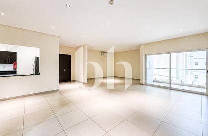 Apartment - 3 Bedrooms - 3 Bathrooms for rent in West Bay - Doha Apartment - 3 Bedrooms - 3 Bathrooms for rent in West Bay - Doha