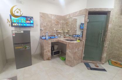Apartment - Studio - 1 Bathroom for rent in Umm Ghuwailina 4 - Umm Ghuwailina - Doha Apartment - Studio - 1 Bathroom for rent in Umm Ghuwailina 4 - Umm Ghuwailina - Doha