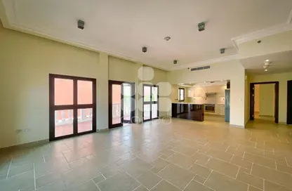 Apartment - 3 Bedrooms - 4 Bathrooms for rent in Gondola - Qanat Quartier - The Pearl Island - Doha