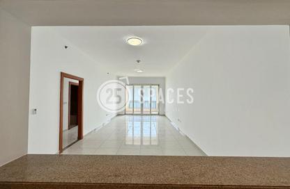 Apartment - 2 Bedrooms - 3 Bathrooms for rent in Viva East - Viva Bahriyah - The Pearl Island - Doha