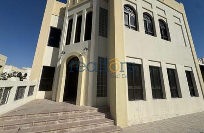 مجمع سكني - 4 - 5 للايجار في 35 بن عمران - فريج بن عمران - الدوحة
