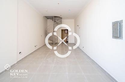 Retail - Studio - 1 Bathroom for rent in Musheireb Tower - Musheireb - Musheireb - Doha