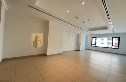 Apartment - 1 Bedroom - 1 Bathroom for rent in East Porto Drive - Porto Arabia - The Pearl Island - Doha