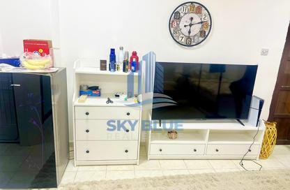 Apartment - Studio - 1 Bathroom for rent in Onaiza - Onaiza - Doha