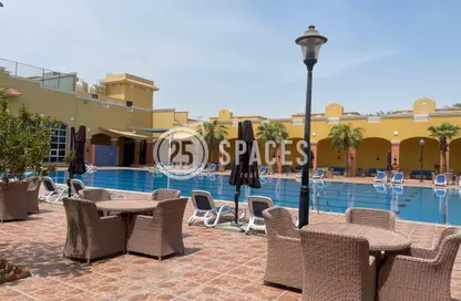 فيلا - 4 غرف نوم - 5 حمامات للايجار في حدائق الفردان - ابو سدرة - الريان - الدوحة