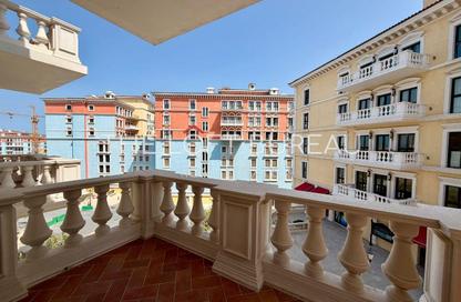 Apartment - 3 Bedrooms - 3 Bathrooms for sale in Mercato - Qanat Quartier - The Pearl Island - Doha