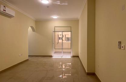Apartment - 3 Bedrooms - 3 Bathrooms for rent in Al Jazeera Street - Fereej Bin Mahmoud North - Fereej Bin Mahmoud - Doha