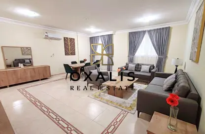 Apartment - 3 Bedrooms - 3 Bathrooms for rent in Anas Street - Fereej Bin Mahmoud North - Fereej Bin Mahmoud - Doha