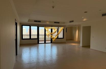 Apartment - 3 - 3 for rent in Tower 8 - Porto Arabia - The Pearl Island - Doha
