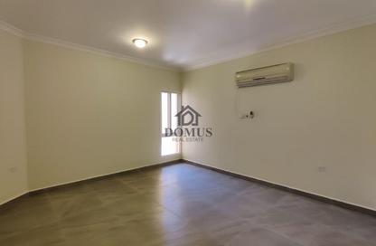 Apartment - 2 Bedrooms - 2 Bathrooms for rent in Anas Street - Fereej Bin Mahmoud North - Fereej Bin Mahmoud - Doha