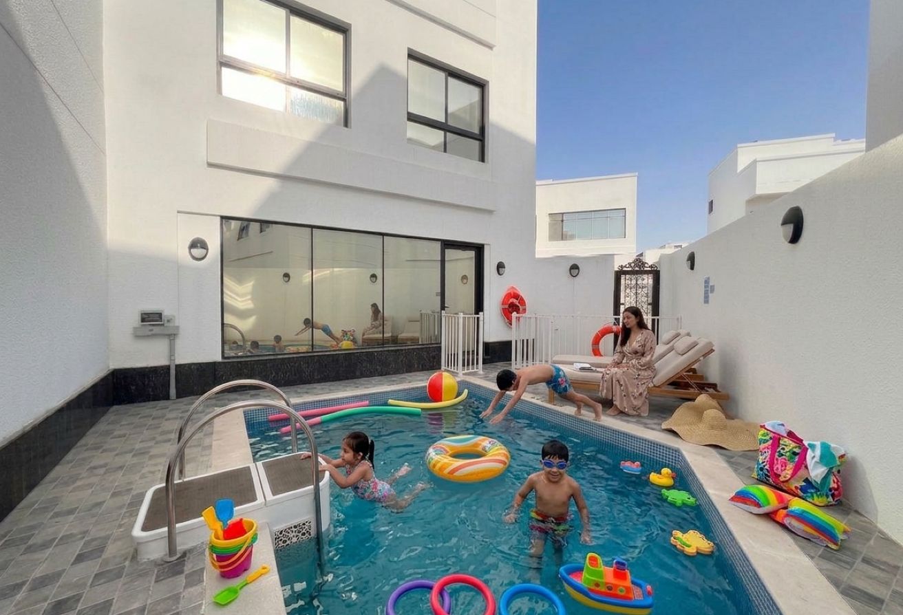 BRAND NEW | 3BHK FF | PRIVATE POOL | AL RUWAIS