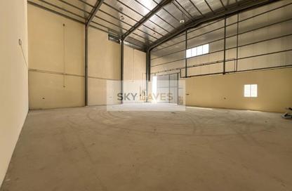 Warehouse - Studio - 1 Bathroom for rent in East Industrial Street - Birkat Al Awamer - Al Wakra