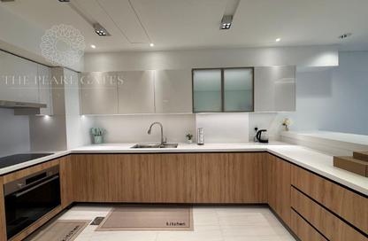 Apartment - 1 Bedroom - 2 Bathrooms for rent in Crystal Residence - Gewan Island - The Pearl Island - Doha