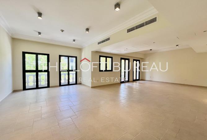 54493404 - Property Image 2