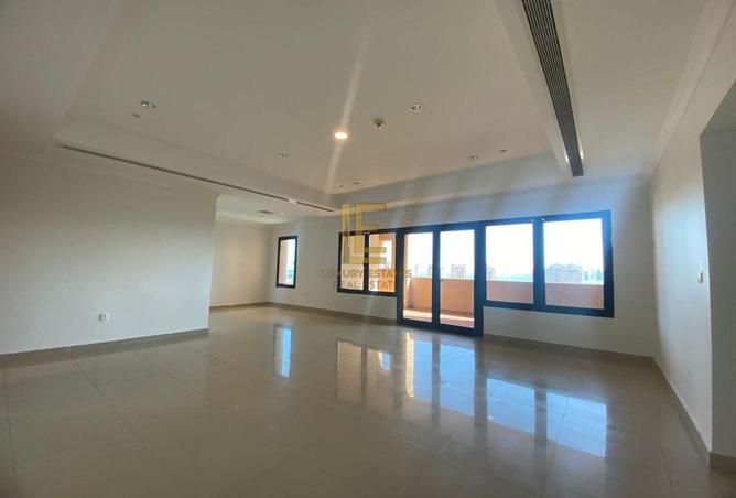 986643 - Property Image 2