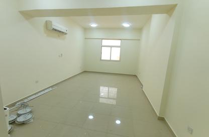 Apartment - 2 - 2 for rent in Al Mansoura - Al Mansoura - Doha