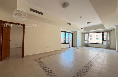Apartment - 1 Bedroom - 2 Bathrooms for rent in East Porto Drive - Porto Arabia - The Pearl Island - Doha