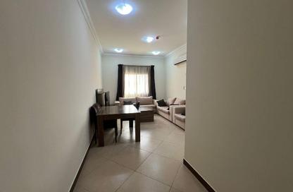 Apartment - 1 Bedroom - 1 Bathroom for rent in Umm Ghwailina Comm - Umm Ghuwalina - Umm Ghuwailina - Doha