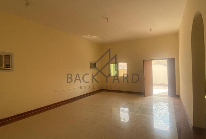 1005264 - Property Image 3