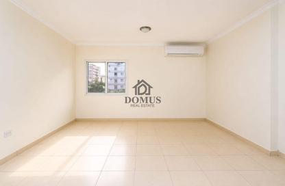 Apartment - 2 Bedrooms - 2 Bathrooms for rent in Anas Street - Fereej Bin Mahmoud North - Fereej Bin Mahmoud - Doha