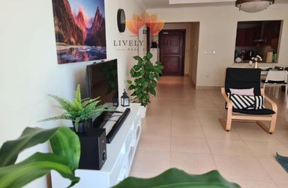 Apartment - 1 - 2 for rent in East Porto Drive - Porto Arabia - The Pearl Island - Doha