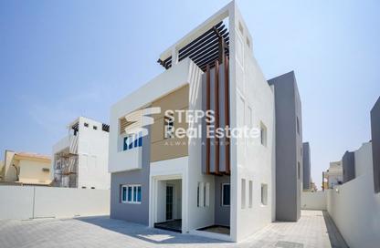 Villa - 5 Bedrooms - 5 Bathrooms for rent in Al Nuaija Street - Al Nuaija - Doha