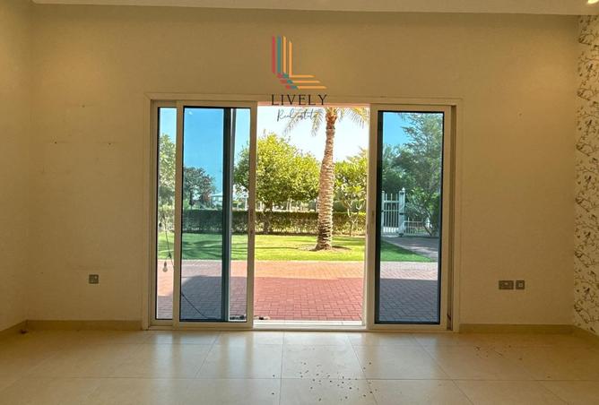 1019907 - Property Image 2