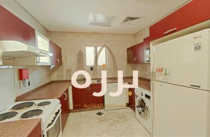 Apartment - 2 Bedrooms - 2 Bathrooms for rent in Fereej Bin Mahmoud - Doha