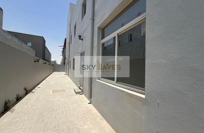 Warehouse - Studio - 5 Bathrooms for rent in East Industrial Street - Birkat Al Awamer - Al Wakra