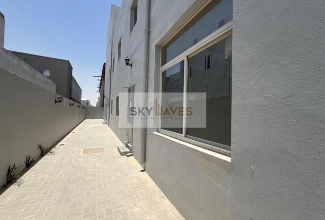57033884 - Property Image 2