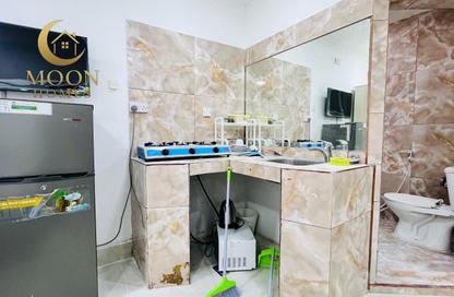 Apartment - Studio - 1 Bathroom for rent in Umm Ghwailina Comm - Umm Ghuwalina - Umm Ghuwailina - Doha Apartment - Studio - 1 Bathroom for rent in Umm Ghwailina Comm - Umm Ghuwalina - Umm Ghuwailina - Doha