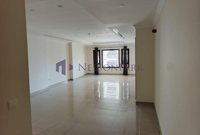 1030100 - Property Image 2