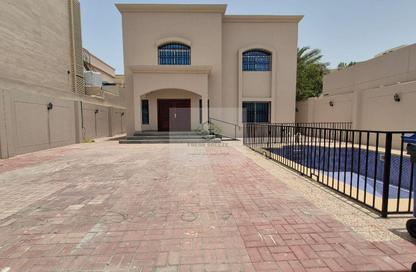 Villa - 4 Bedrooms - 5 Bathrooms for rent in Old Airport Road - Old Airport Road - Doha
