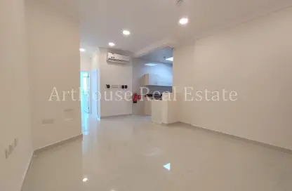 شقة - 3 غرف نوم - 3 حمامات للايجار في شقق مساكن المطار القديم - طريق المطار القديم - الدوحة