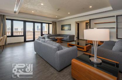 Apartment - 2 Bedrooms - 2 Bathrooms for rent in Regency Pearl 2 - Regency Pearl 2 - The Pearl Island - Doha