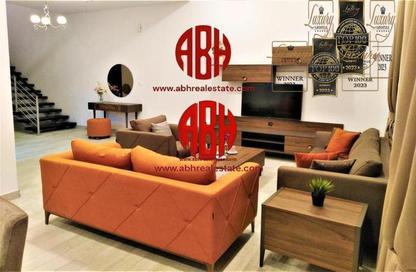 Compound - 4 Bedrooms - 5 Bathrooms for rent in Al Dana st - Muraikh - AlMuraikh - Doha