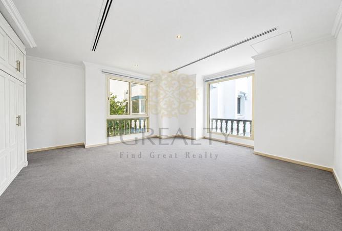 60170002 - Property Image 2