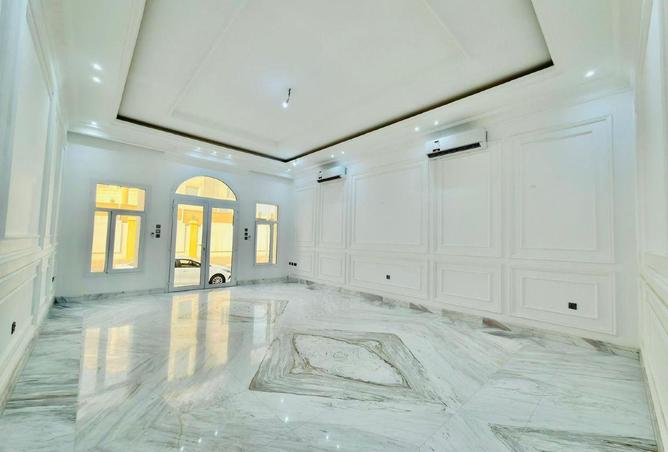 51998137 - Property Image 2