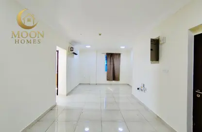 Apartment - 3 Bedrooms - 2 Bathrooms for rent in Umm Ghwailina Comm - Umm Ghuwalina - Umm Ghuwailina - Doha
