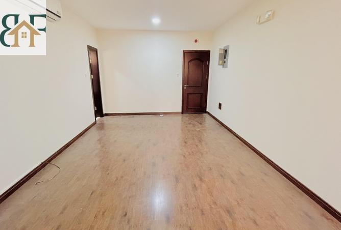 52181062 - Property Image 2