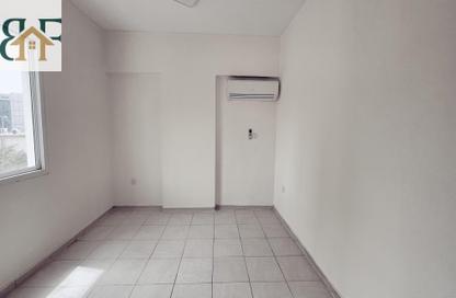 Apartment - 3 Bedrooms - 3 Bathrooms for rent in Muntazah 7 - Al Muntazah - Doha